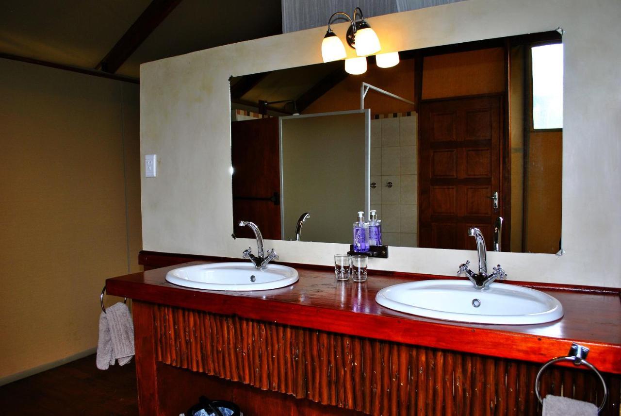 Lion Tree Top Lodge Guernsey Nature Reserve Extérieur photo